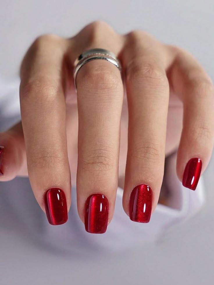 Red Cat eye