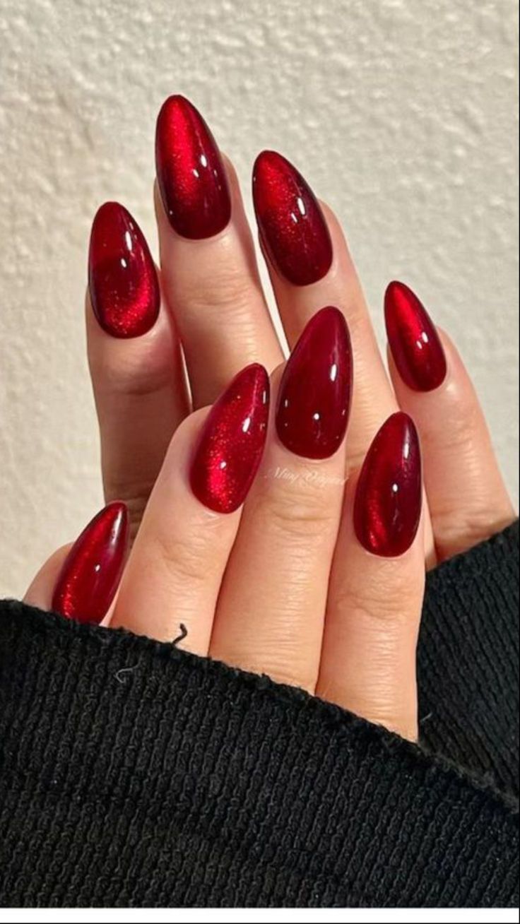Red Cat eye