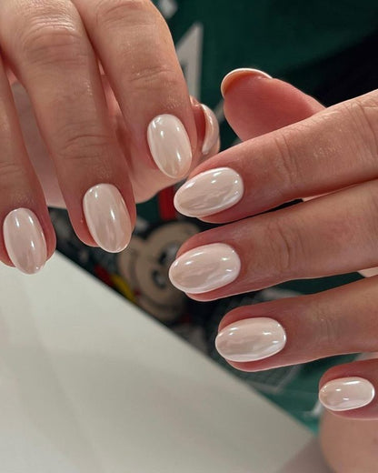 Pearl White Shine Nails